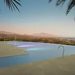 Appartement Modern 2 Bed Ground Floor Cortesin *