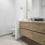 Modern 2 Bed Ground Floor Cortesin