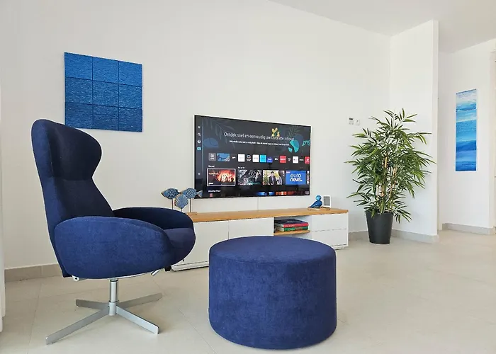 Apartman Modern 2 Bed Ground Floor Cortesin