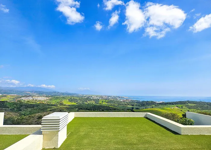 Modern 2 Bed Ground Floor Cortesin Casares