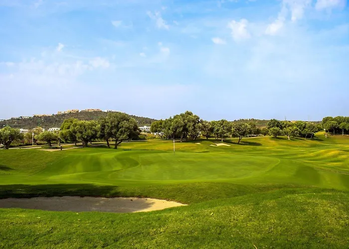 Modern 2 Bed Ground Floor Cortesin Apartment