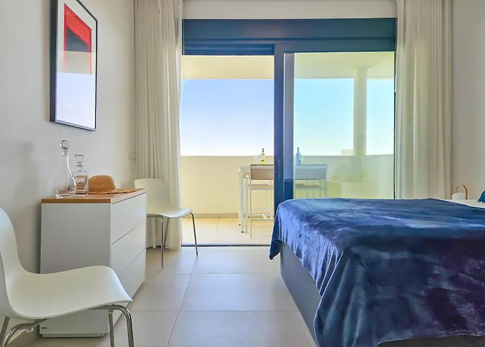 Apartment Modern 2 Bed Ground Floor Cortesin *